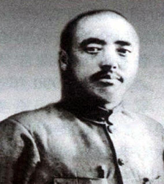 48年，一国军军长被蒋介石下令枪毙，临死前振臂高呼：毛主席万岁