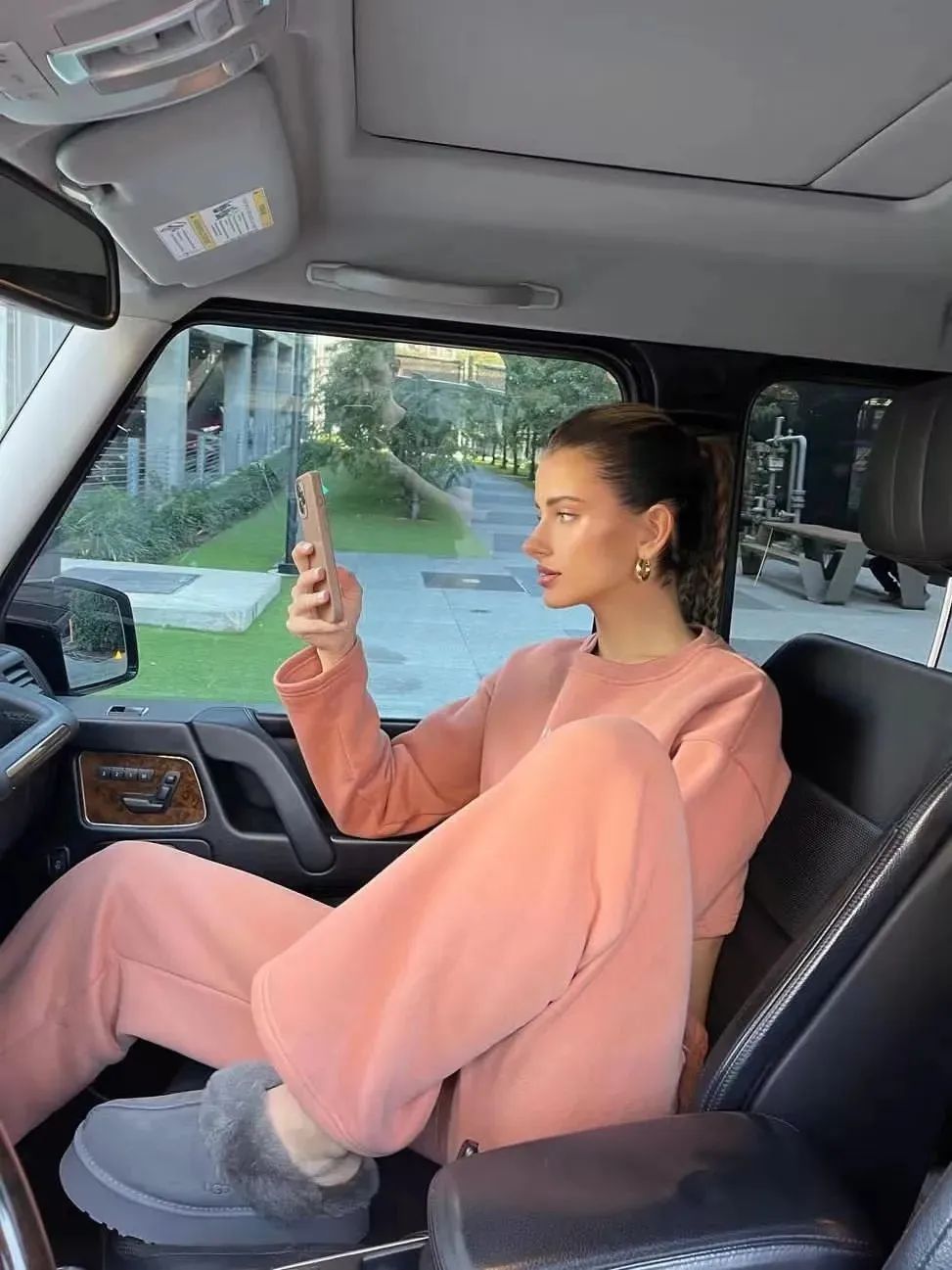 blackpink全员喜欢什么颜色,blackpink三个人穿一样的鞋