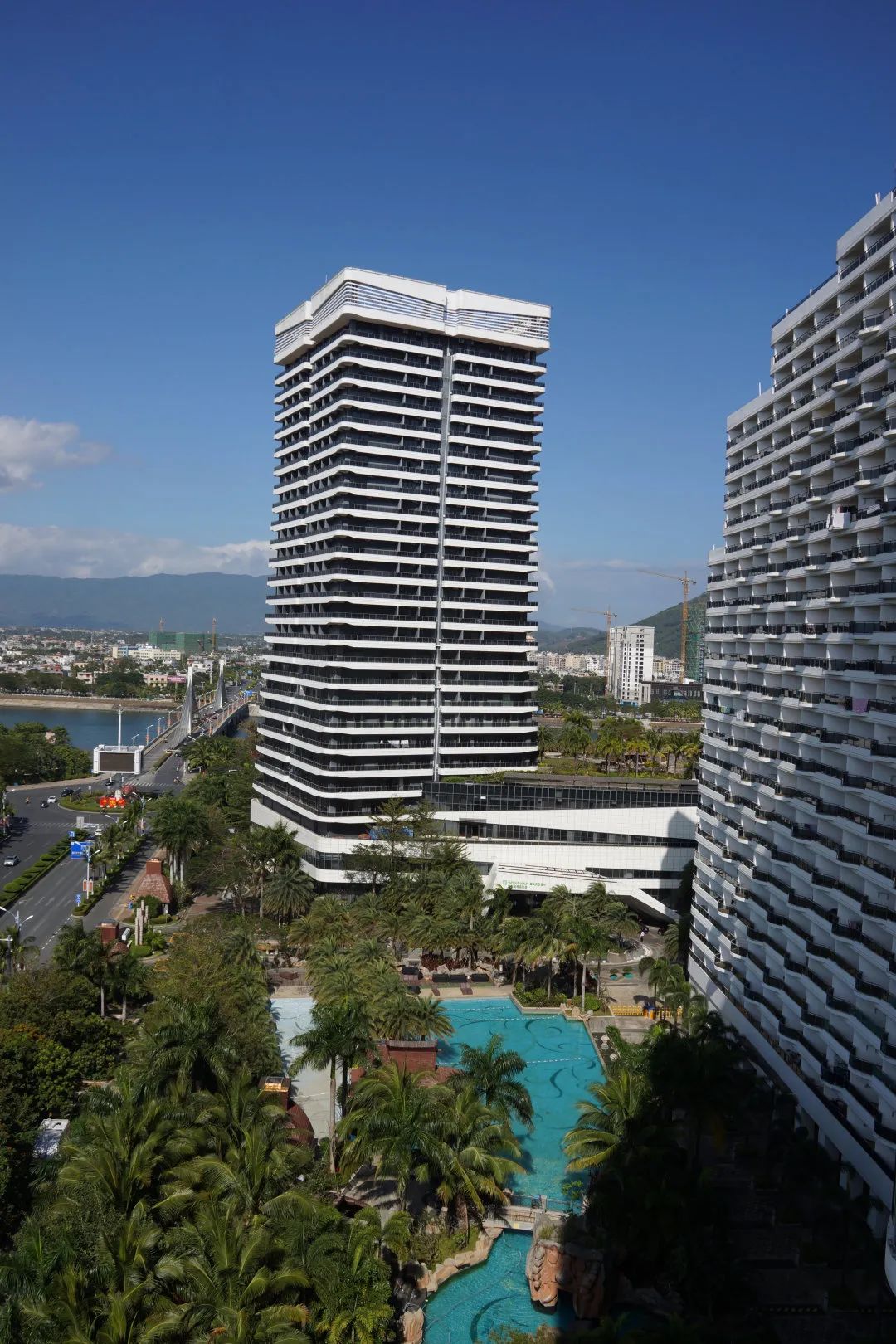 一个县城房价为什么这么高,房价最低的中国海边小县城