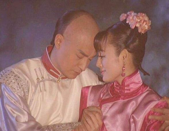 孝庄到底爱的是皇太极还是多尔衮,孝庄爱的是多尔衮还是皇太极