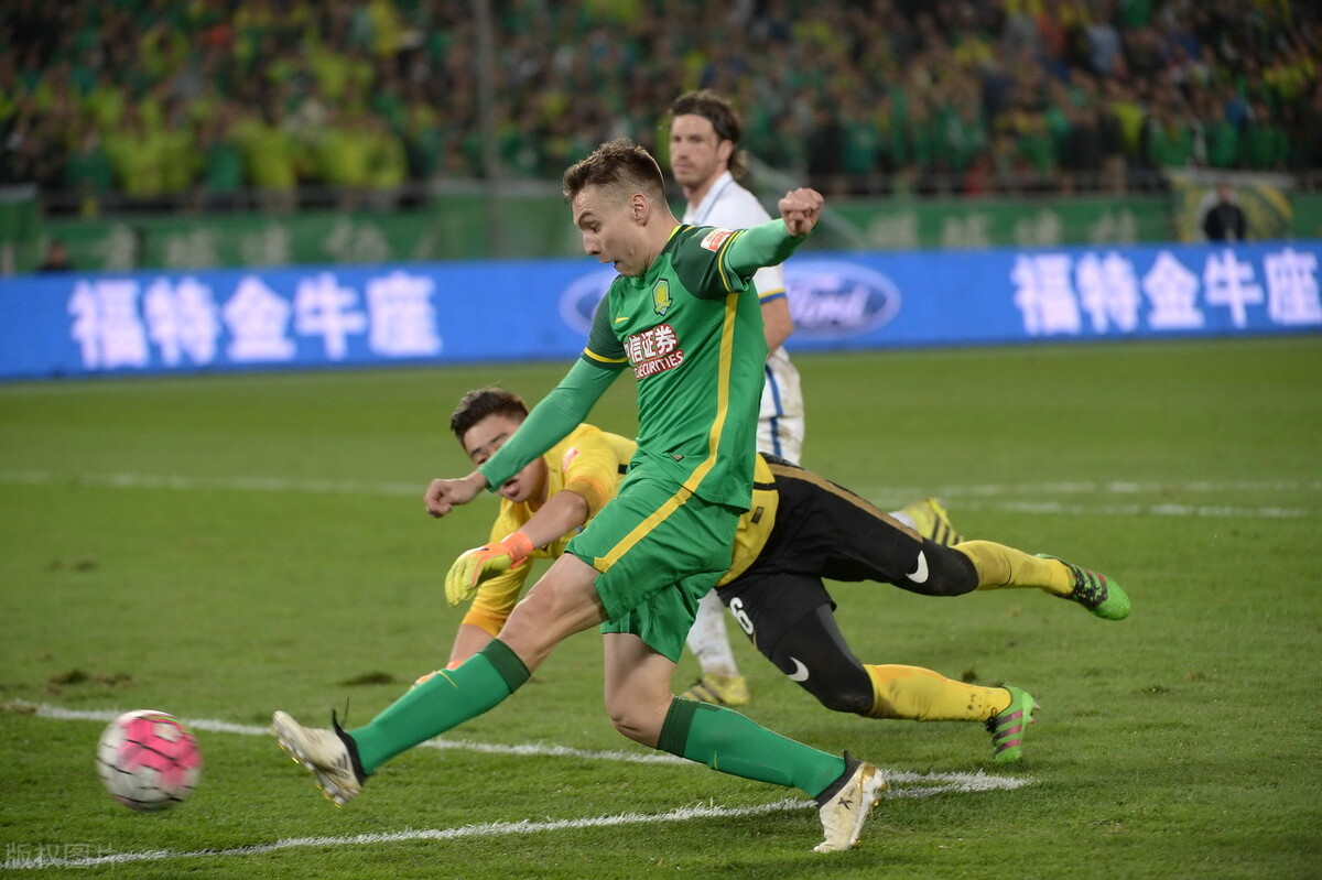 官宣中超球队签约30岁前巴西国脚,中超新赛季山东泰山迎战上海申花