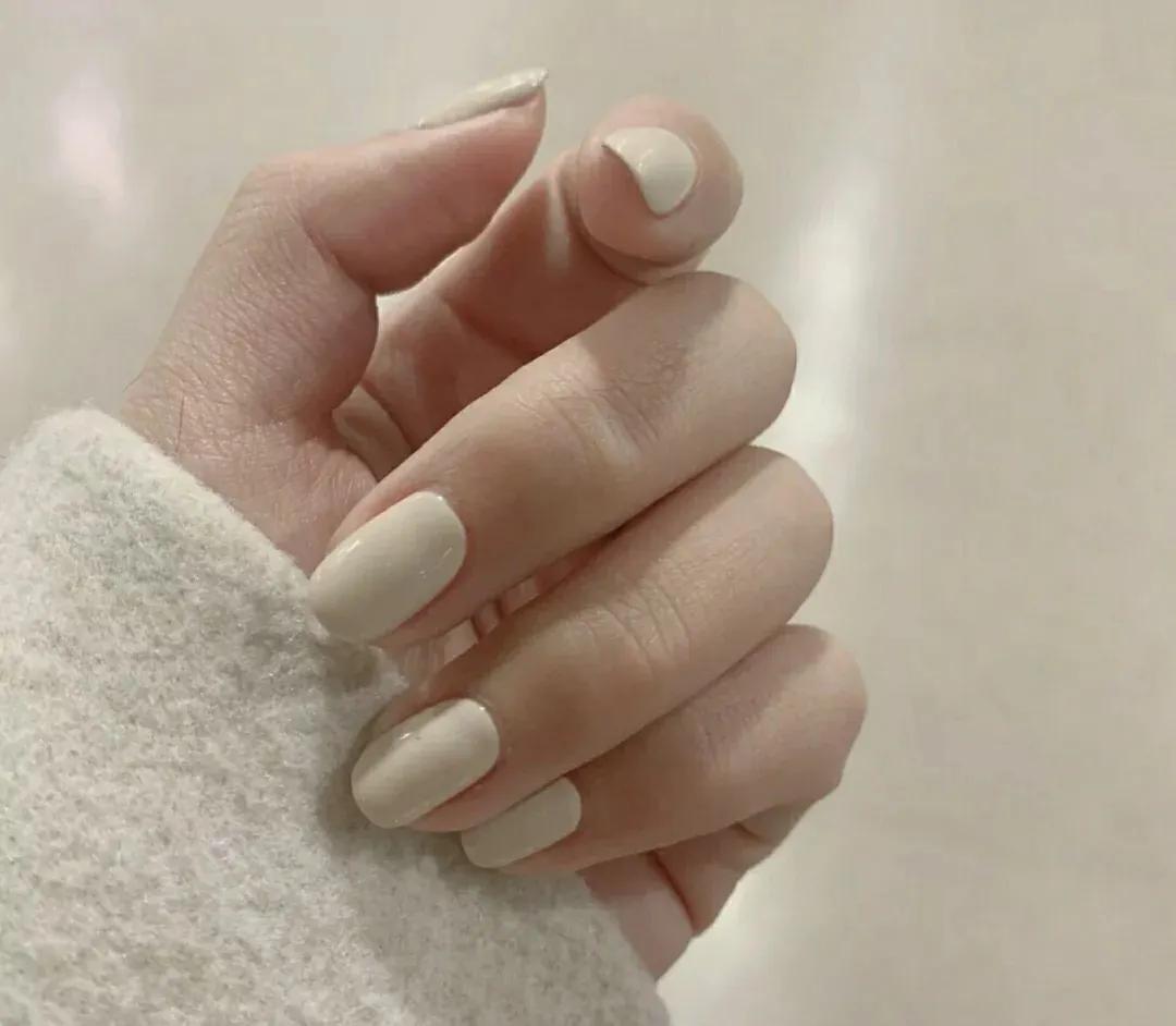 哑光美甲和亮面美甲,美甲教程和美甲技巧