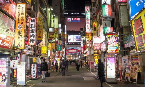 闊╁浗瀵规棩鏈彂璧风殑鍙嶅嚮,浠ら煩鍥戒汉闇囨儕鐨勪腑鍥戒簨