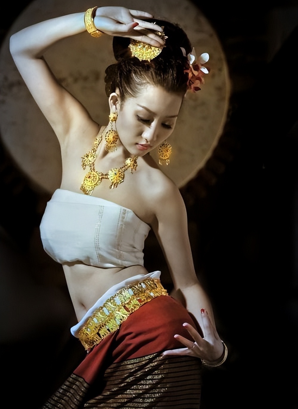 在泰国，看到美女热情搭讪，最好不要理，理了就麻烦了