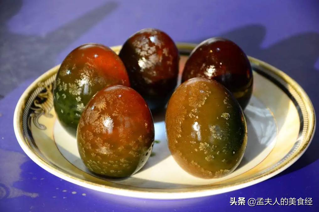 松花皮蛋买来直接吃吗,松花蛋化了能吃吗