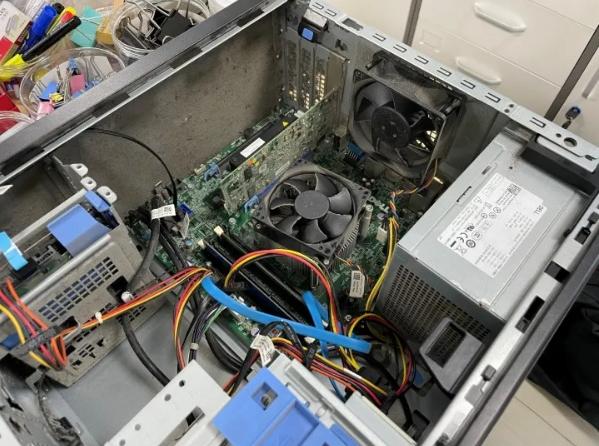 电脑深度清灰和普通清灰,用了三年的电脑清灰能提升多少