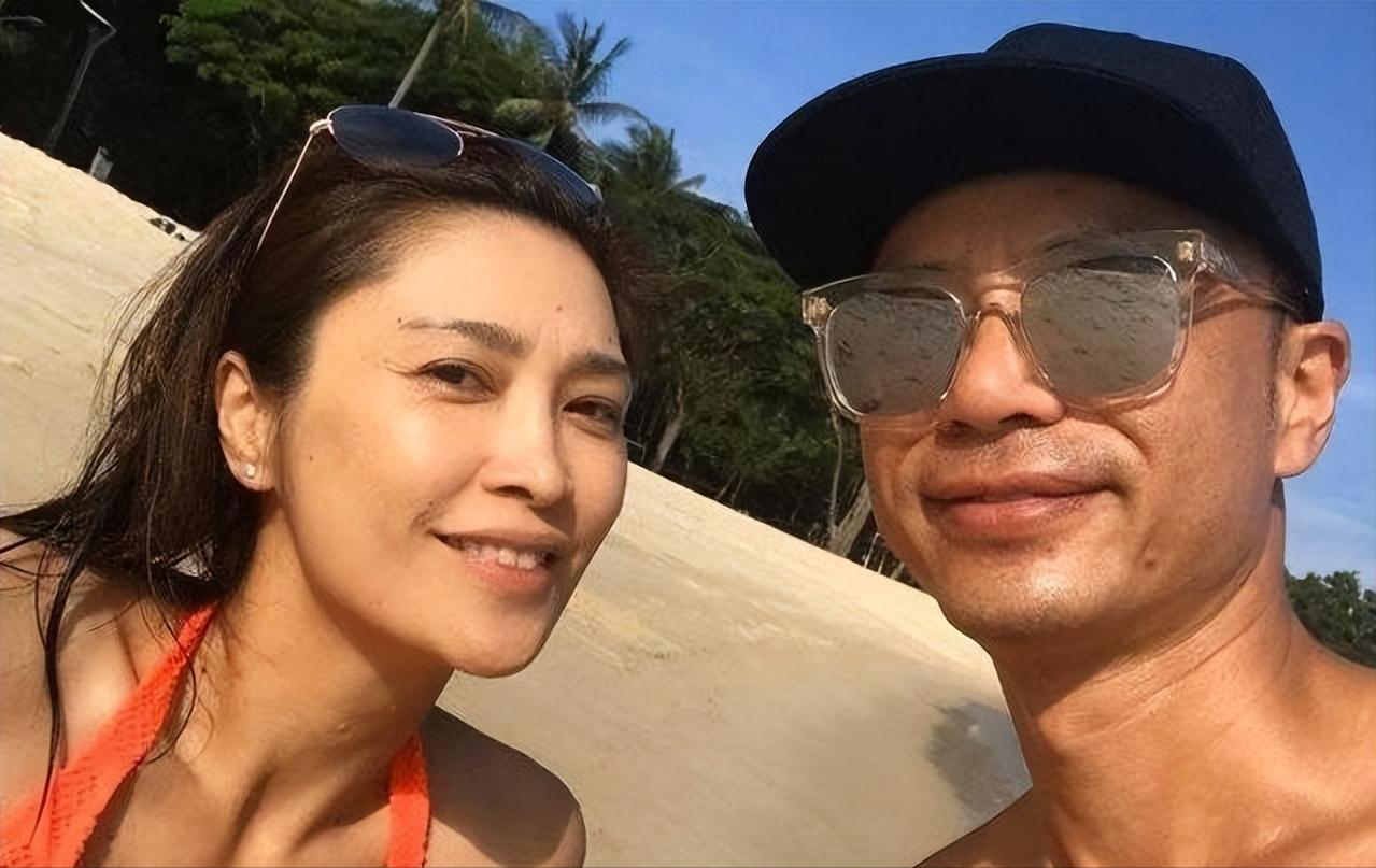 李克勤回应酒桌上被灌酒，家里每月开销过100万，不挣钱怎么办？