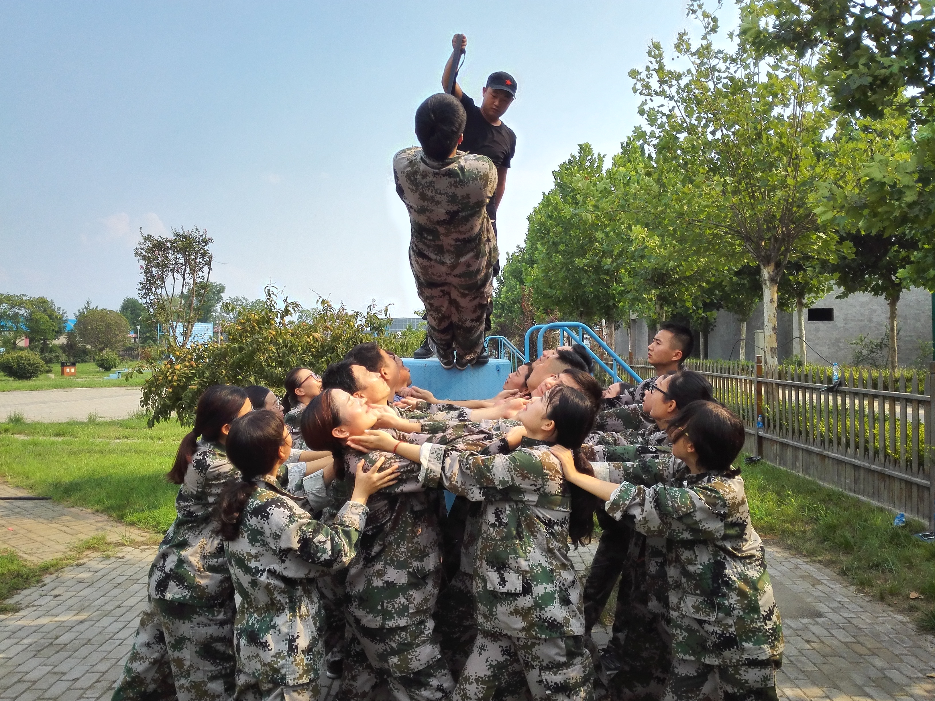 素质拓展训练开营仪式上的讲话,团队拓展训练营闭营领导讲话