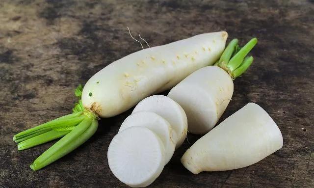 泡萝卜需要什么发酵,泡萝卜要不要用盐腌制一下