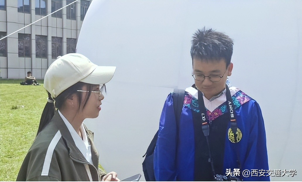 “春见”仙交，樱寄情思