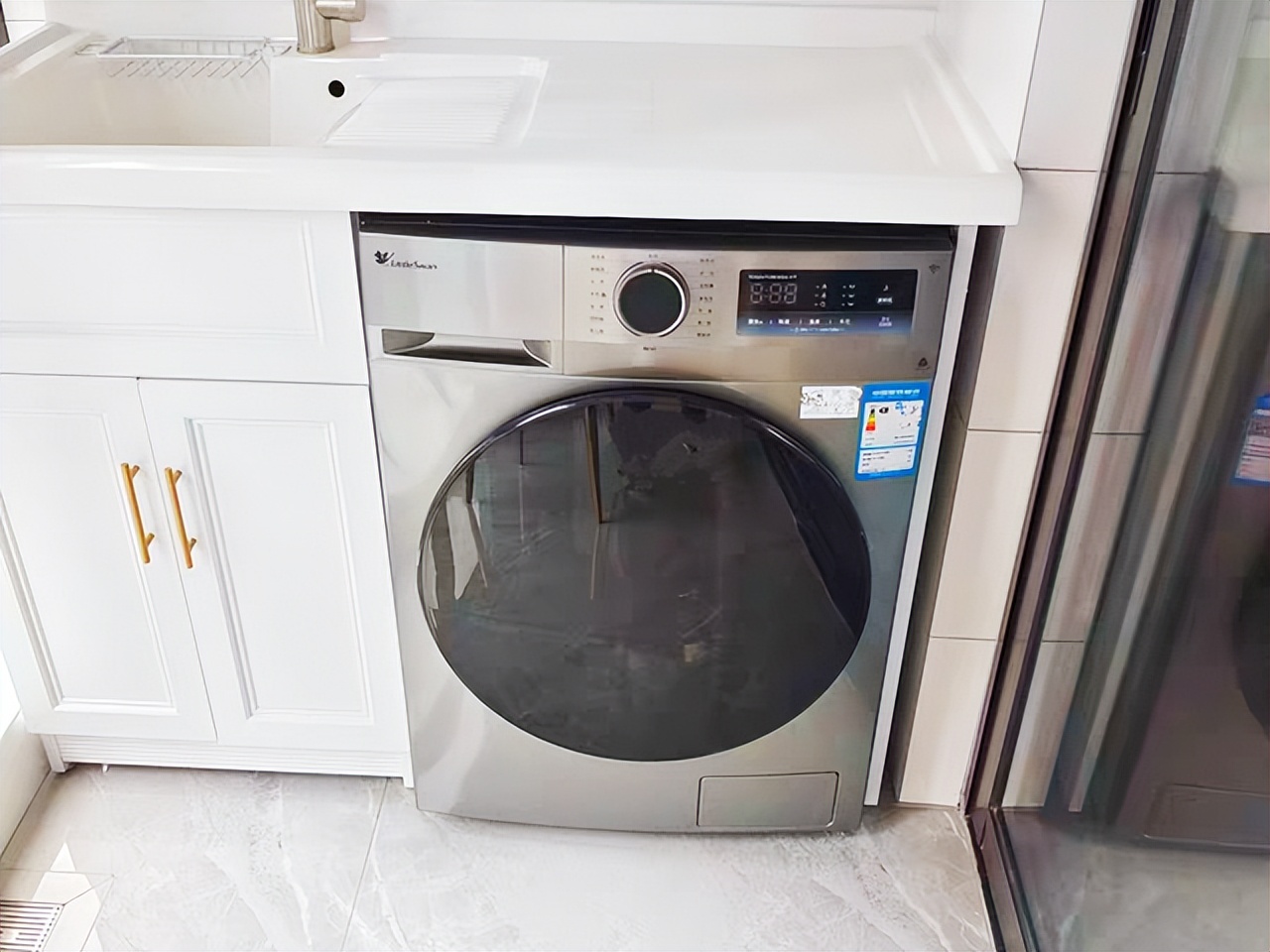 一看就明白滚筒洗衣机的优缺点,为什么现在都买滚筒洗衣机