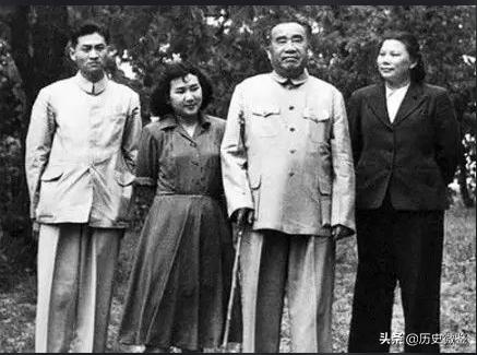 46年毛岸英回国，问父亲认不认识赤英，毛主席听后立即派人喊*德朱**