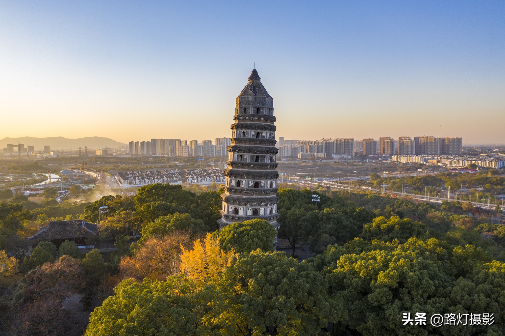 苏州宝藏旅行地，海拔34.3米的虎丘，缘何成为“吴中第一名胜”？