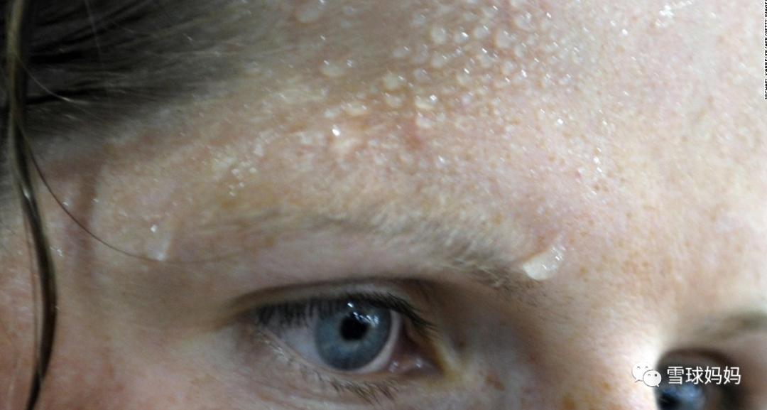 被吐槽“尿频”汤唯现场落泪，产后尿频、漏尿应当被知道得更多..