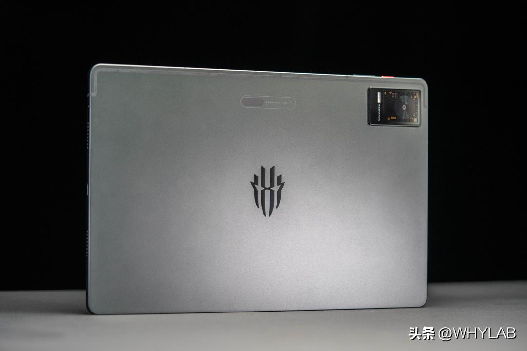 红魔平板游戏空间有哪些黑科技,12.1英寸的红魔电竞平板有多大