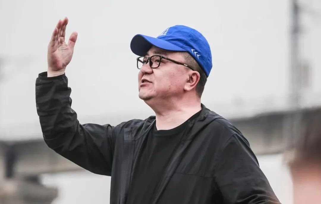 董路巩汉林互怼全过程,巩汉林反击董路