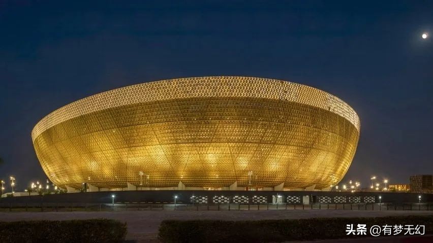 卡塔尔建500米高楼,卡塔尔体育馆建设记录