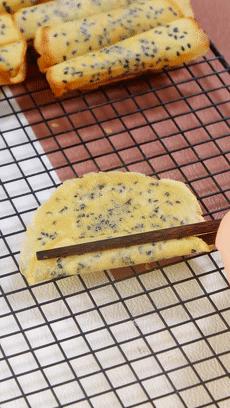 做好吃的小零食不用鸡蛋用平底锅,自制网红小零食平底锅