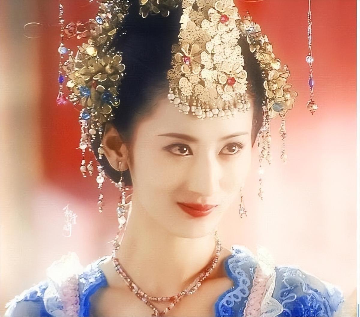 哪一位女明星眼睛最有魅惑,你认为眼睛好看的女明星都有谁