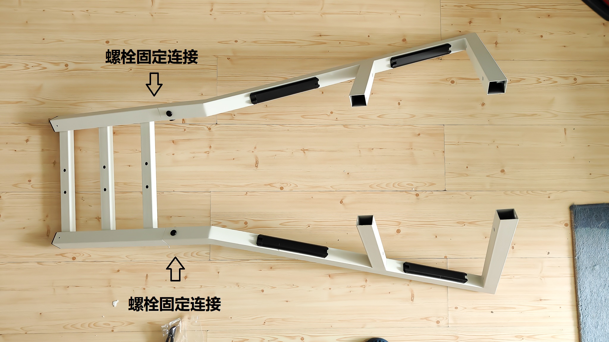 还在纠结电视用壁挂还是电视柜？有第三种方法！从此处处是C位