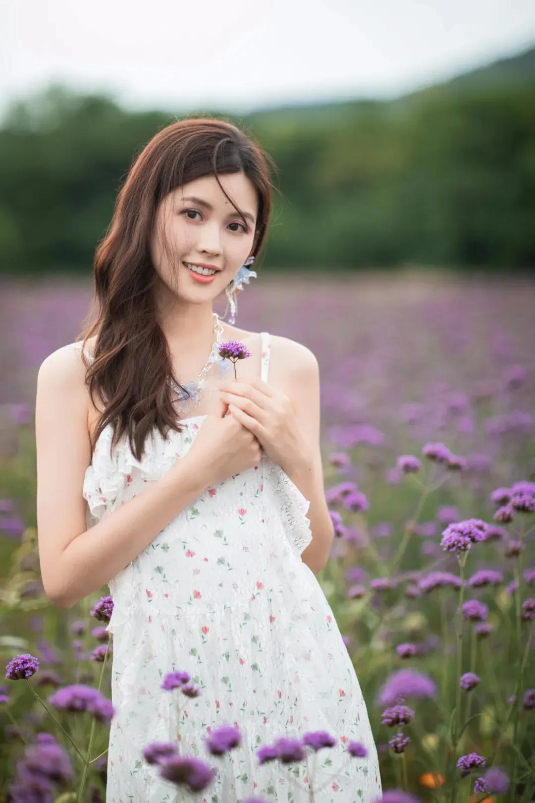 走在乡间的小路上,走在乡间的小路上口哨版