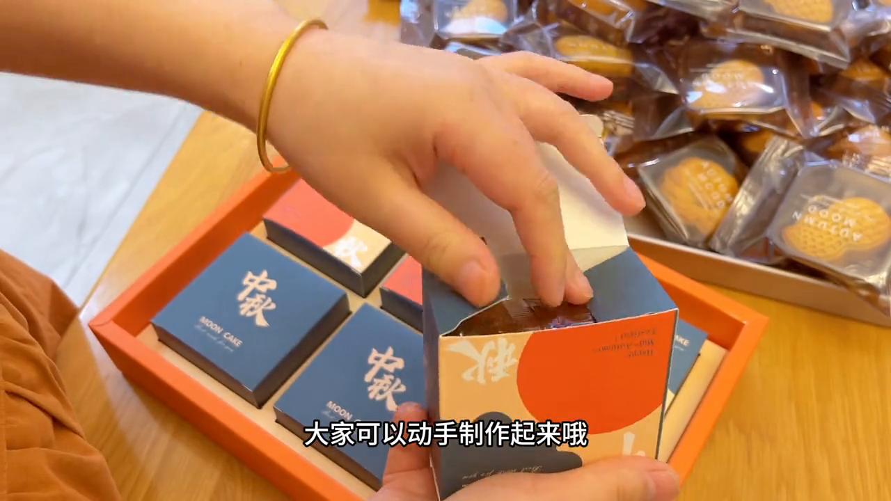 做广式月饼粘模是什么原因,广式月饼起鼓的原因及解决办法