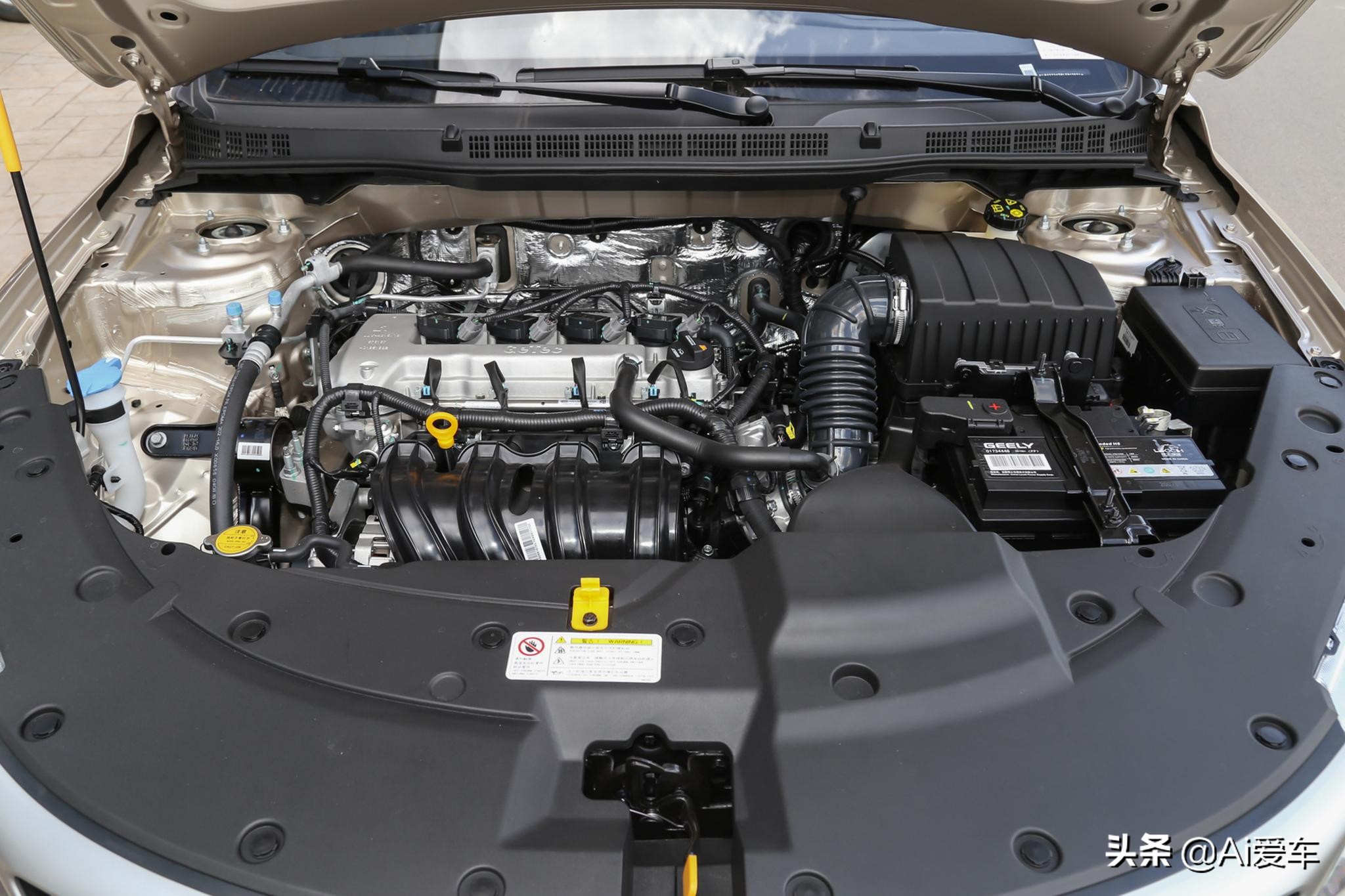 吉利黑标全新远景自动挡轿车测评,老百姓买得起的好车吉利全新远景