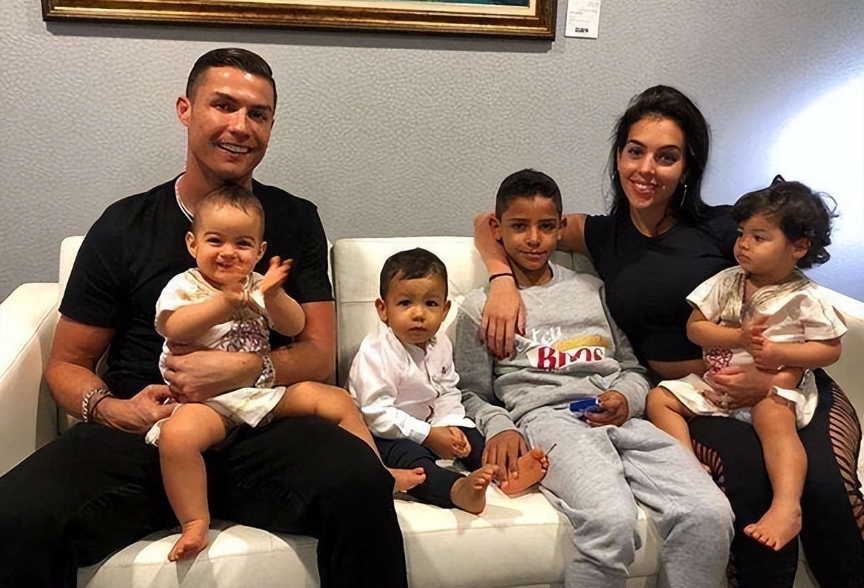 c罗15岁心脏问题详细介绍,c罗为什么心脏病还能踢球