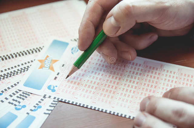 如果彩票中奖了去哪里兑换啊,如果你彩票中了大奖去哪里兑换