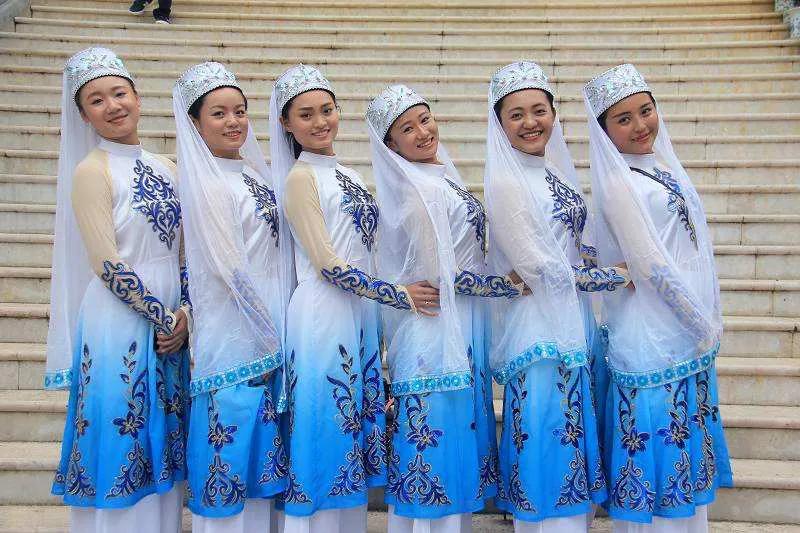 五十六个民族服饰傈僳族,五十六个民族服饰普米族