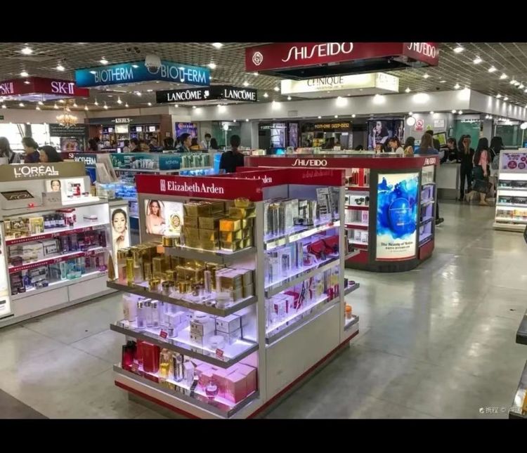 上班族可以旅游吗,现在普通人可以随便出国旅游吗