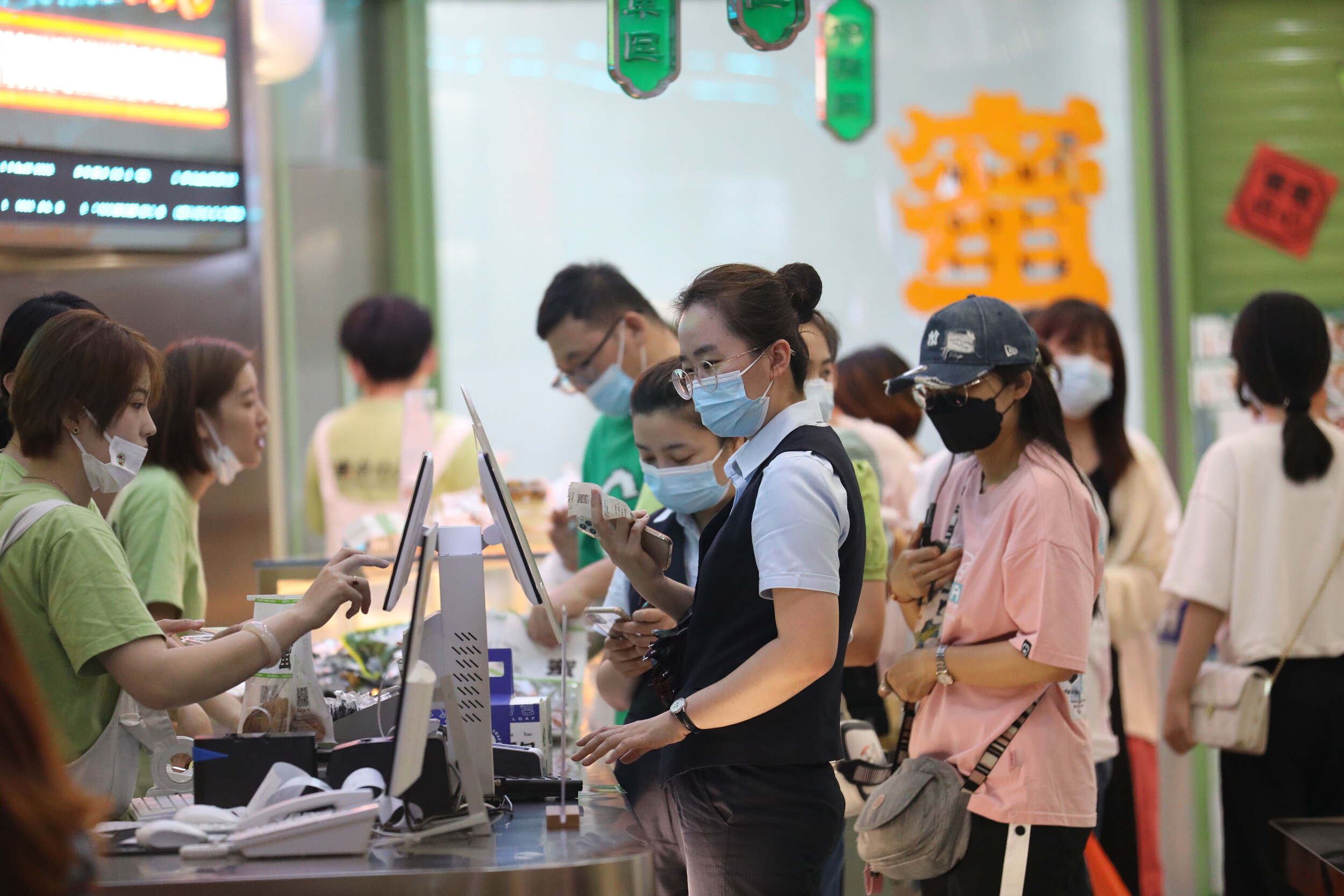 利好组合拳催生反弹行情,扩内需组合拳发力新消费凸显生机