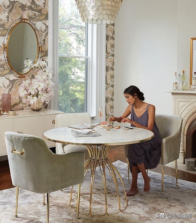 餐桌和椅子颜色选择,家用餐桌转盘怎么选择