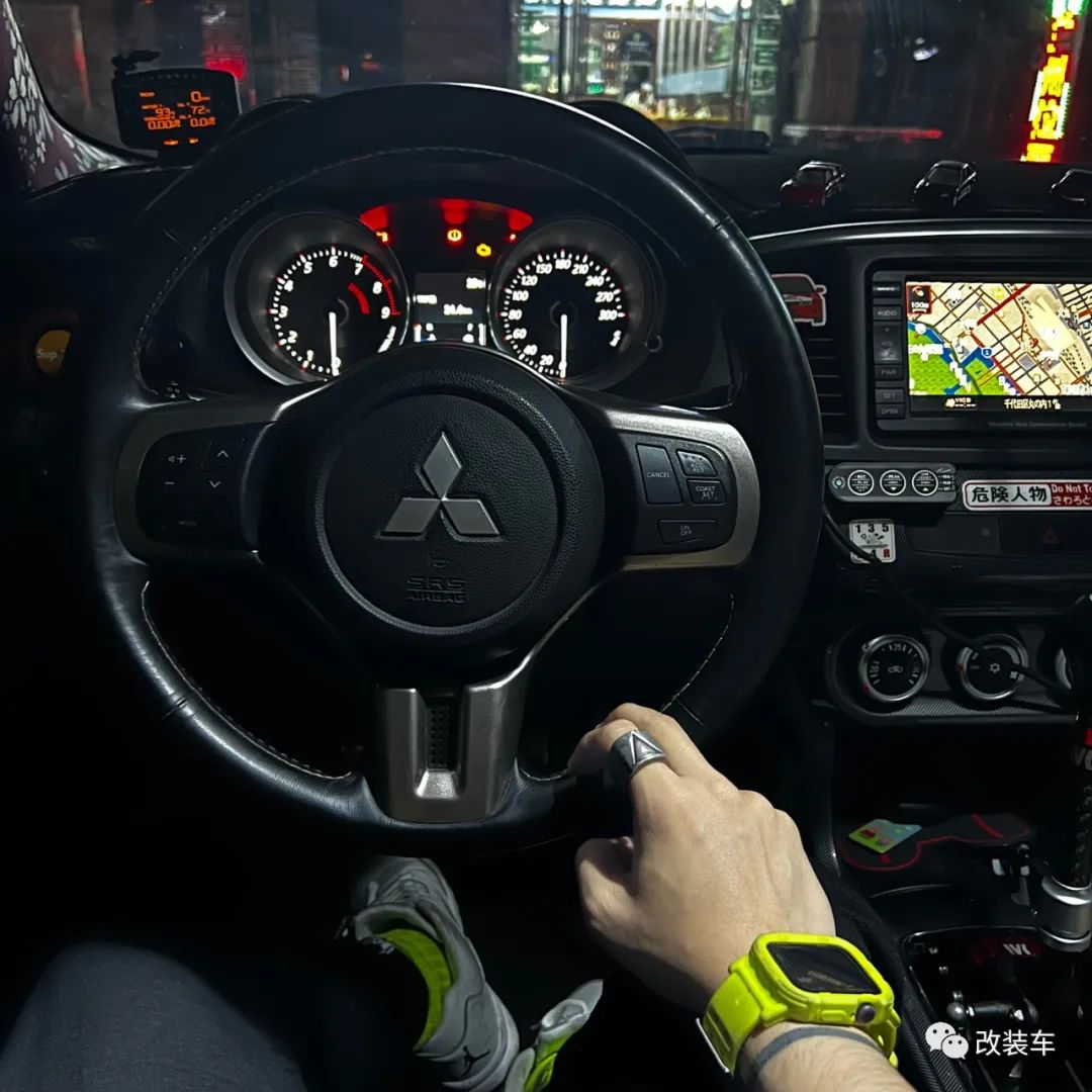 三菱翼神各个配置图片,翼神移植4b11t和evo10