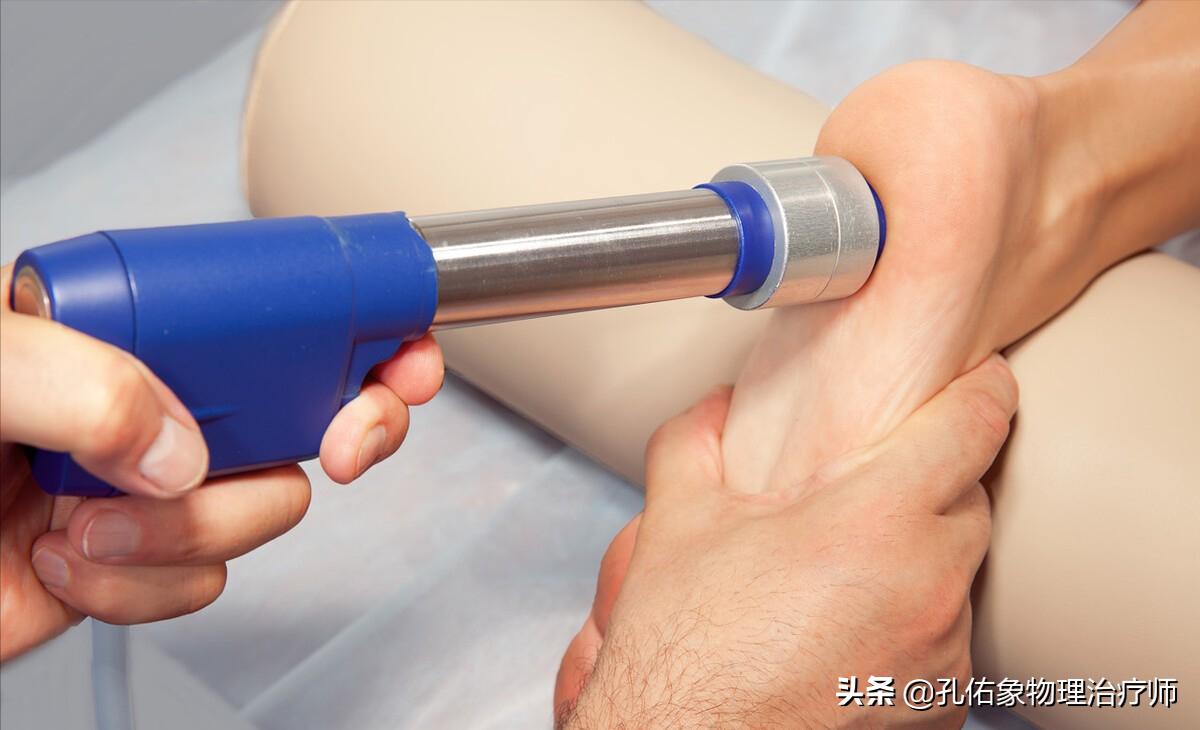 中老年人脚底痛是什么原因,老人脚底板好疼是什么原因