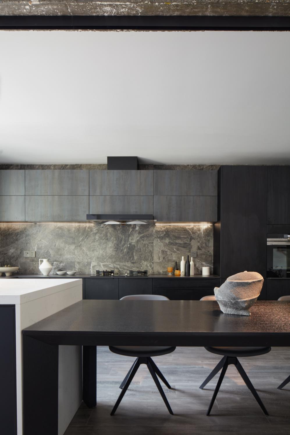 4个设计师设计办公台布局,设计师最佳农村房屋设计