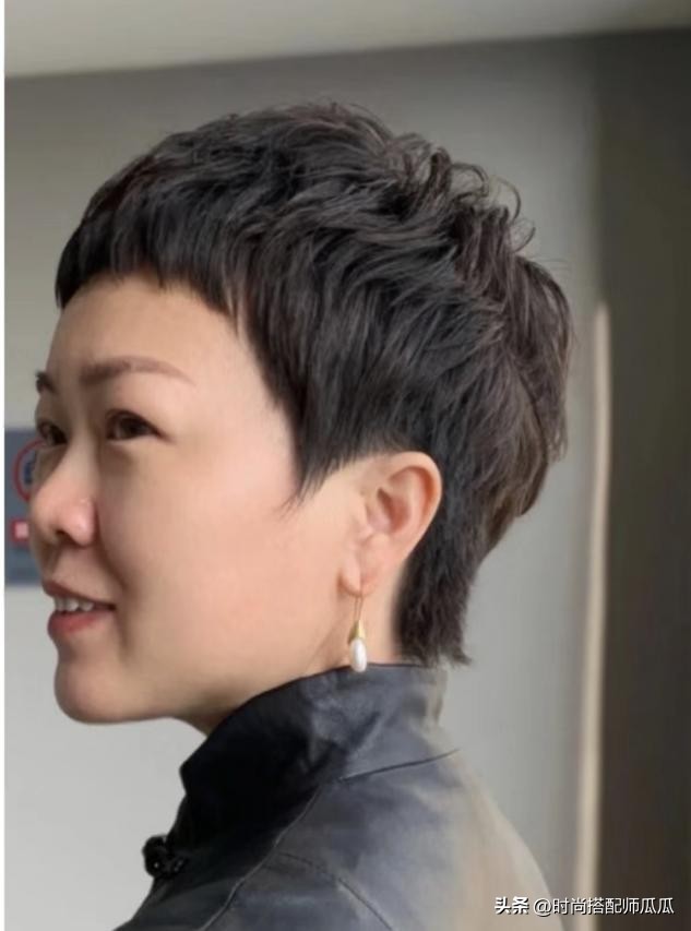 中国广场舞大妈发型,中国大妈穿旗袍