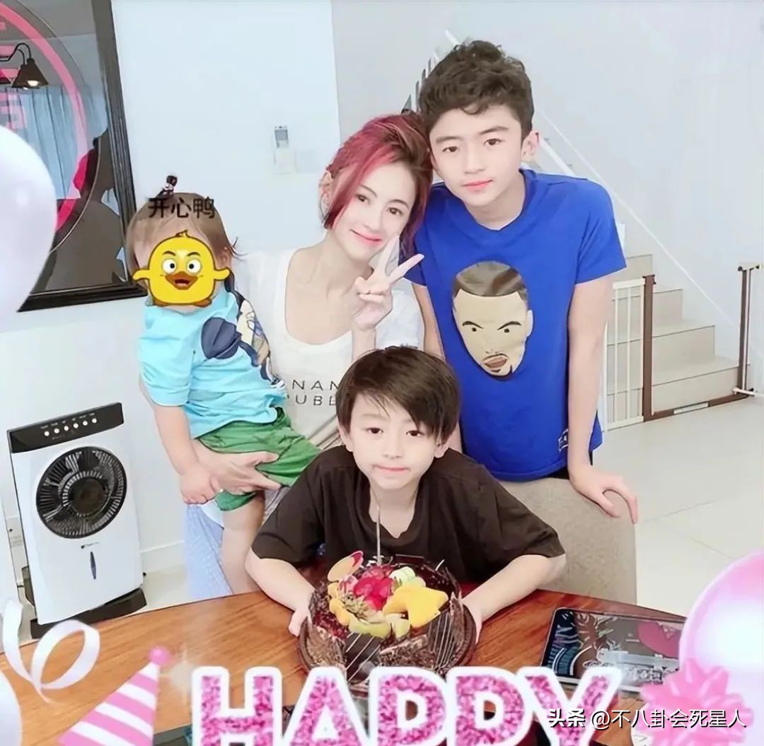 向太张柏芝直播,向太直播间说张柏芝