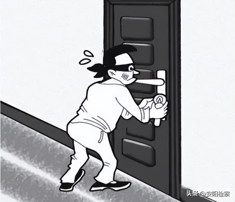 开锁公司把我家门开了,男子叫开锁师傅来开锁又把门关了