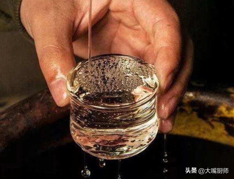 河南酒桌“怪象”：正式酒宴上，不喝杜康，这事是真的吗？