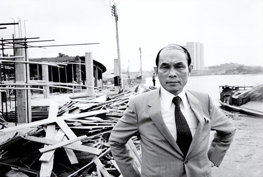 香港最强大佬霍英东，支援抗美援朝助力北京申奥，死后受国葬待遇