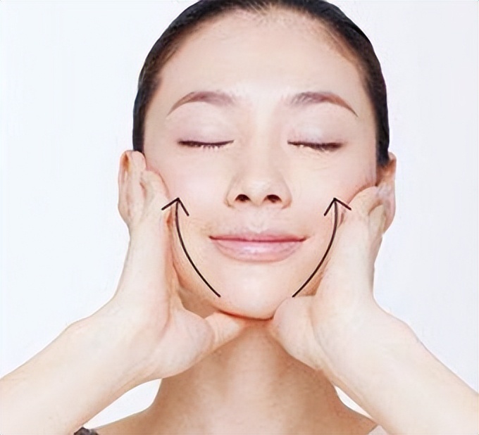 润唇膏涂法令纹有效吗,润唇膏去法令纹