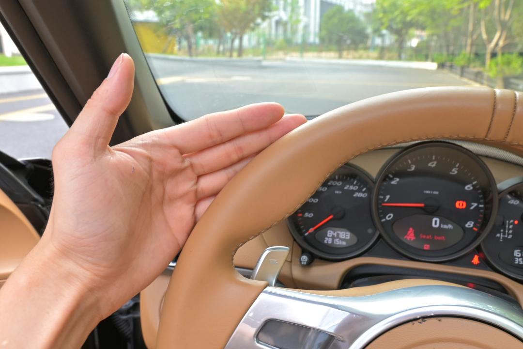 成都二手保时捷911敞篷车 (保时捷敞篷二手十万全款)