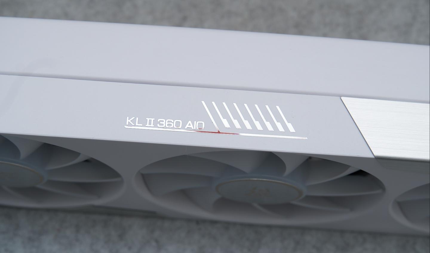 我真的用水冷看了一集《柯南》！鑫谷昆仑Ⅱ360ARGB水冷首发测评