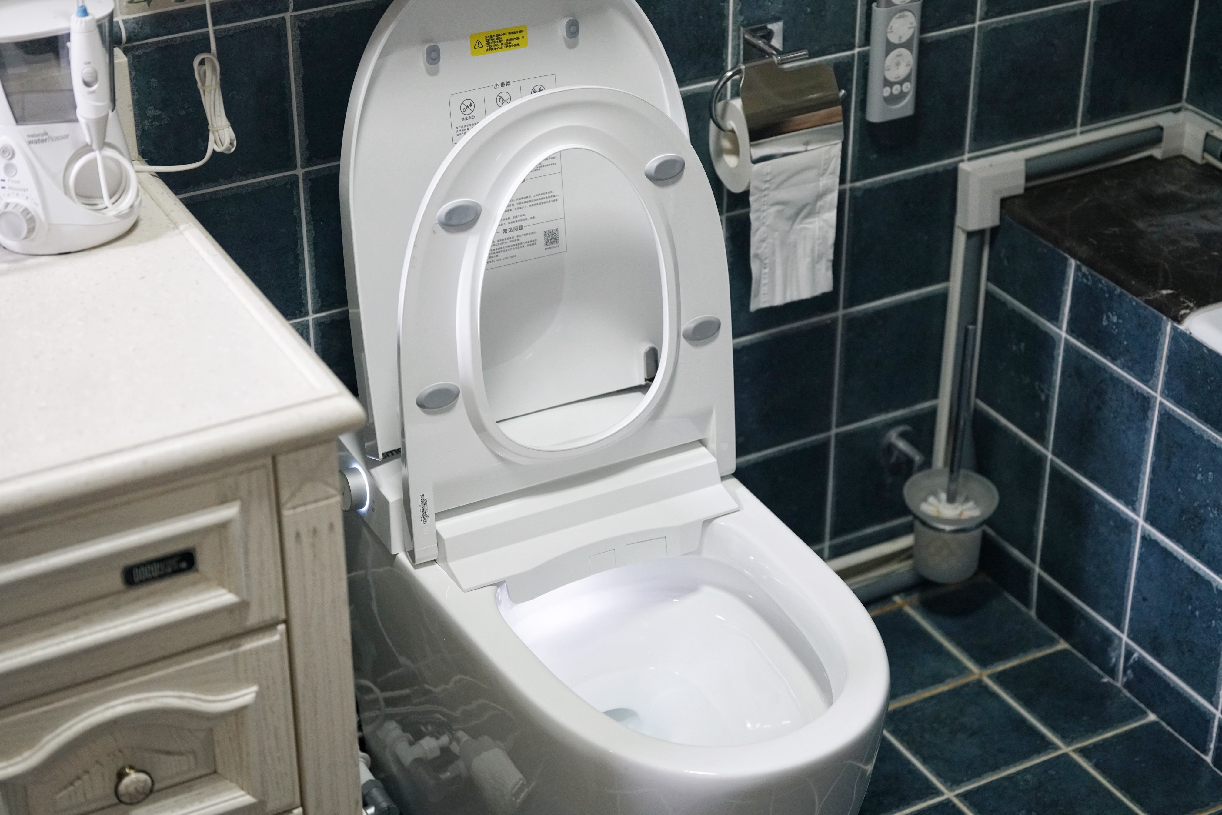 马桶的虹吸式和直冲式哪个好,马桶移位20cm用直冲式还是虹吸式