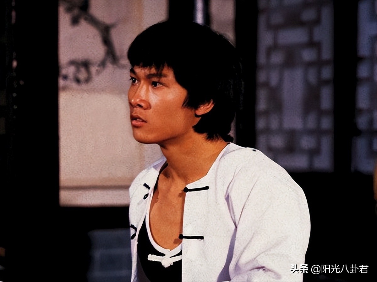 为人低调的6位男星,表面低调实则家世显赫的10位男星