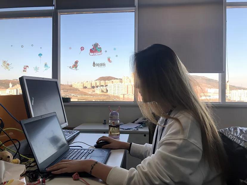 商学院优秀实习生|拼搏向上，敢想敢为！