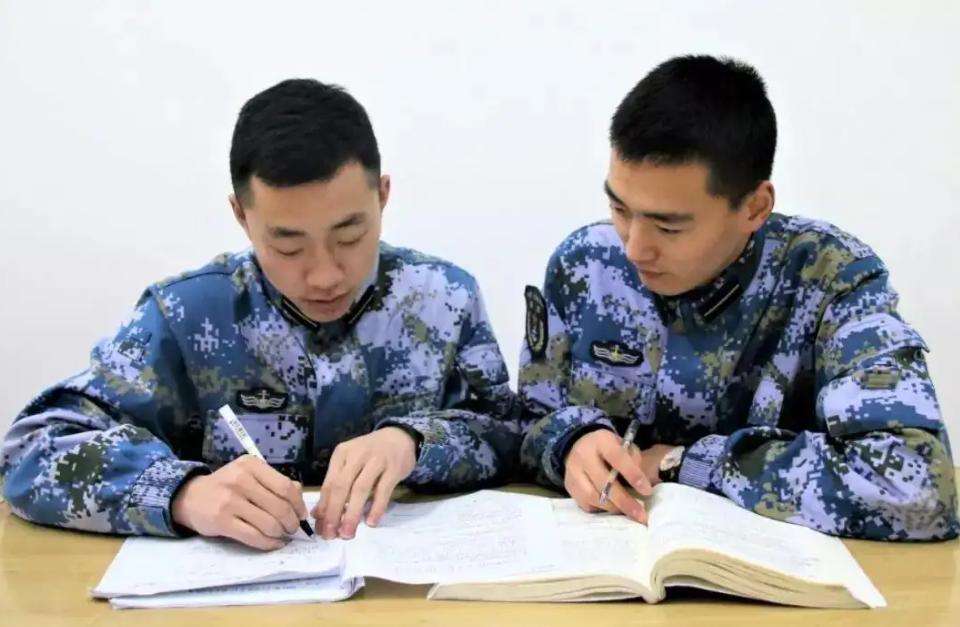 400分的四所军校录取条件,国内录取分最低的几所军校