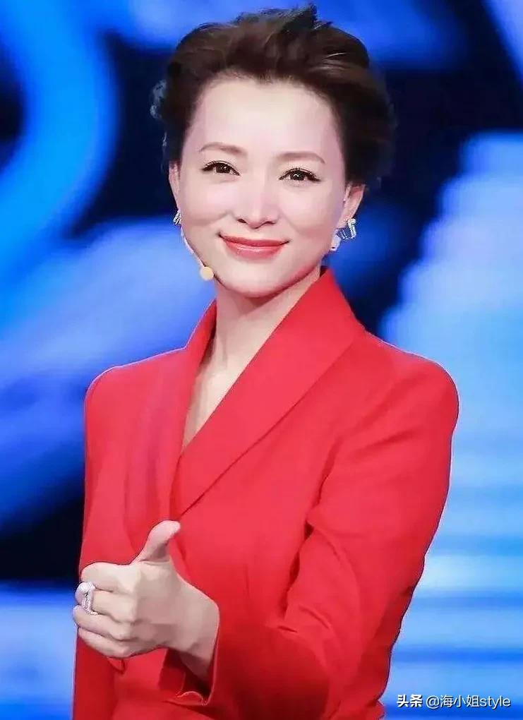 主持央视春晚的六大美女，李思思颜值担当，新人马凡舒抢镜