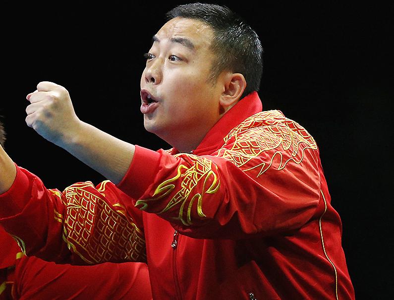 刘国梁夺冠感言,刘国梁祝贺樊振东夺世界冠军